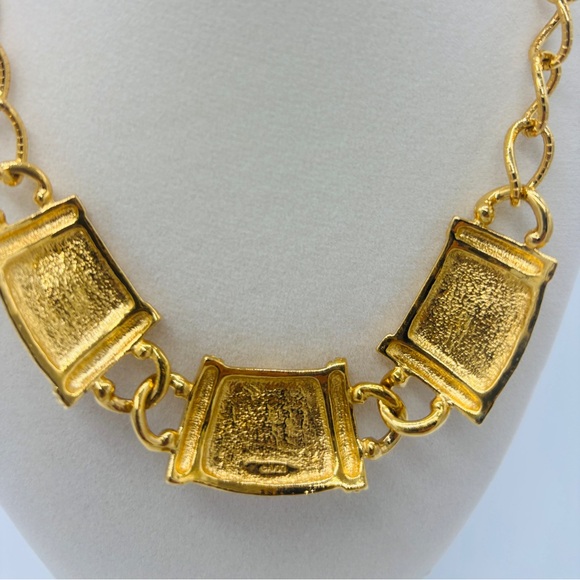 AVON vintage 90s Etruscan gold necklace with glass cabochons and rhinestones - Picture 7 of 8